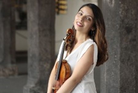 Kathya-Contreras-450